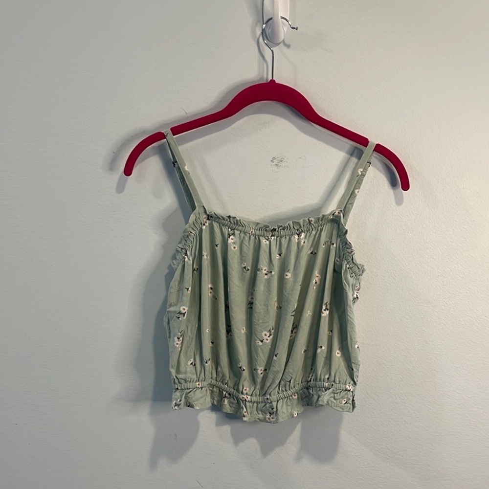 Hollister cinched square neck crop top in mint floral M